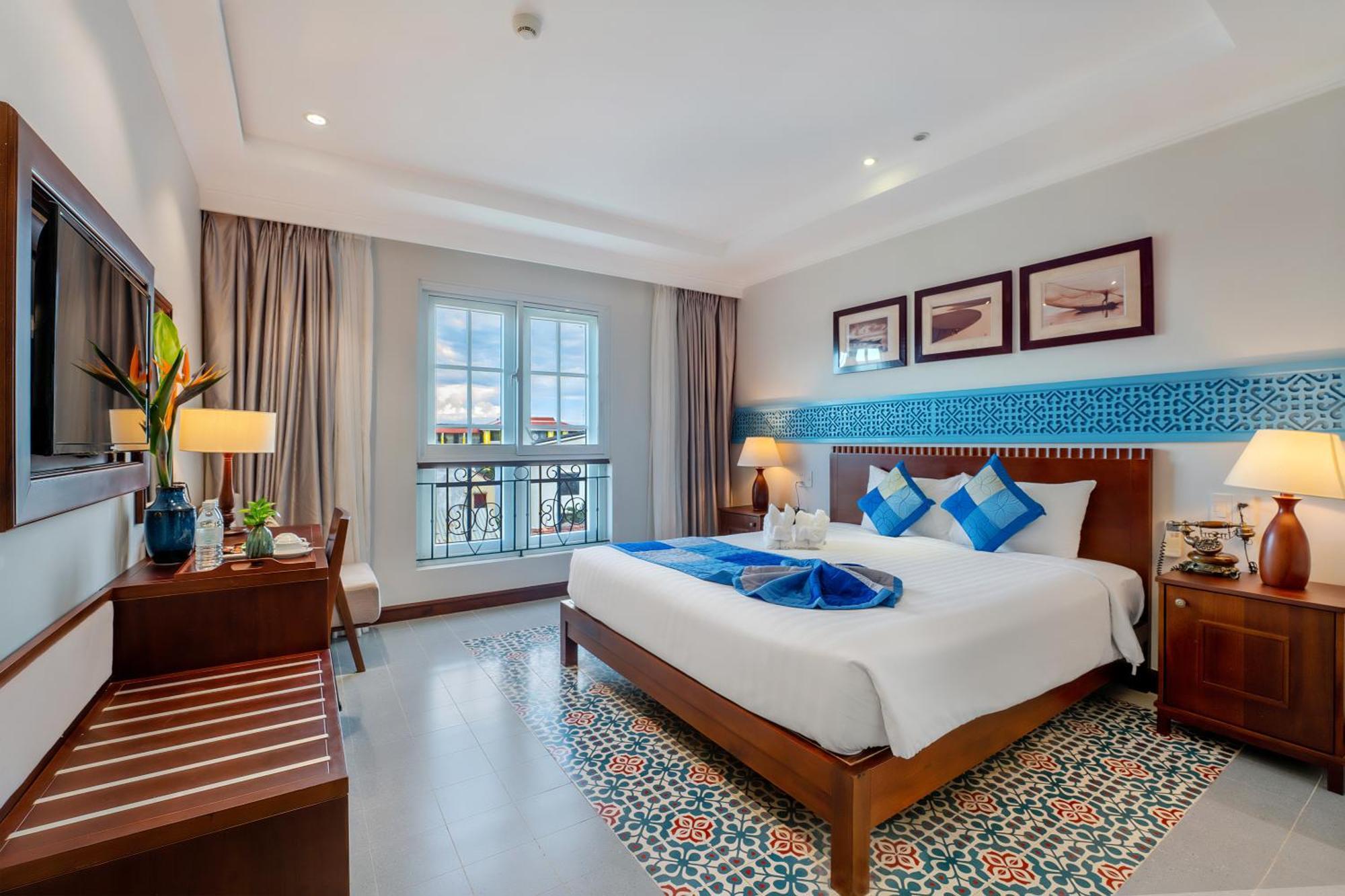 Lantana Boutique Khách sạn 4*