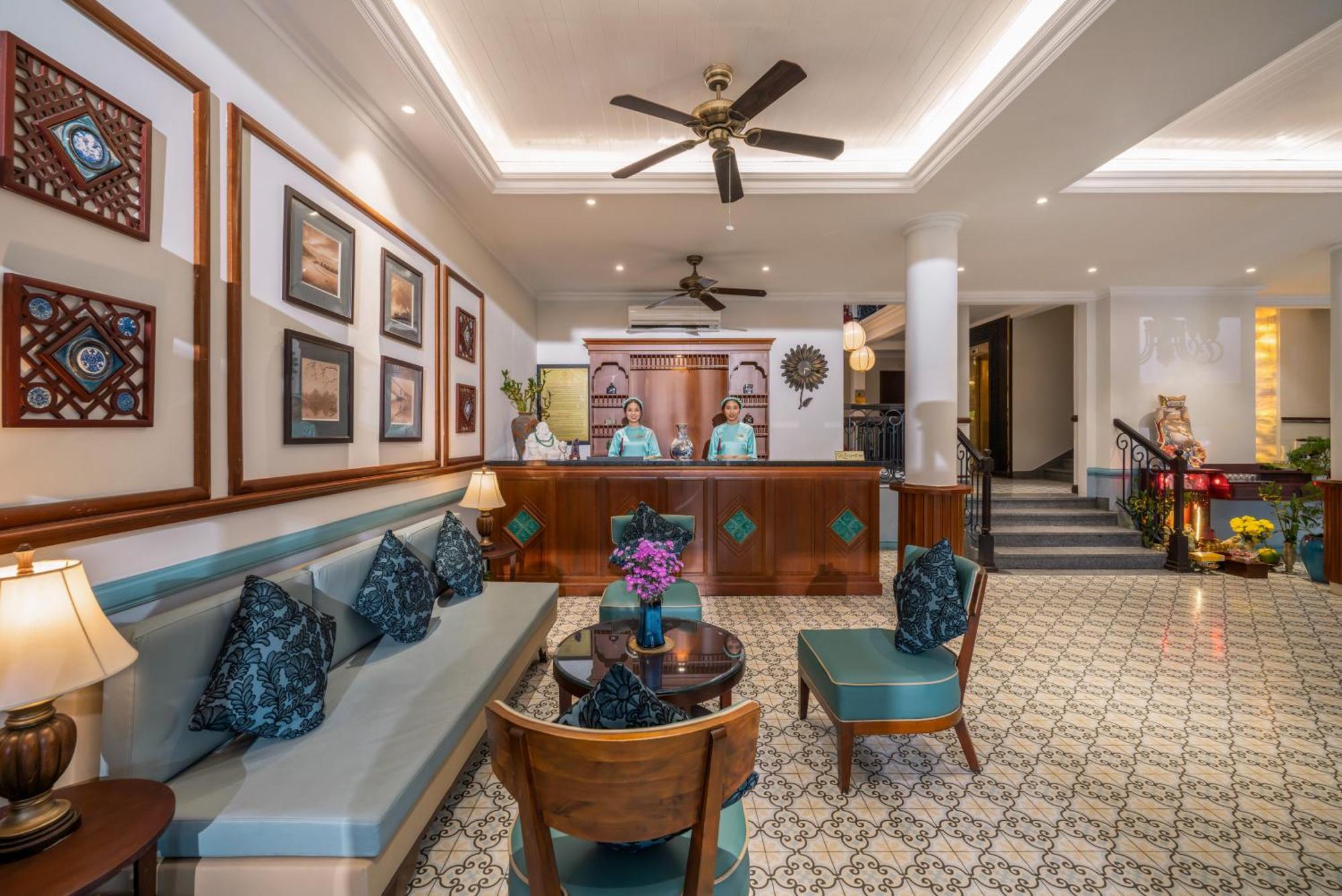 Khách sạn Lantana Boutique 4*